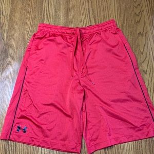 Under Armour shorts in size L.